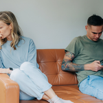 My partner talks a lot about his ex, what does it mean? Is it normal for you to have contact with your ex or is she still in love? My partner talks a lot about his ex, what does it mean? Is it normal for you to have contact with your ex or is she still in love?